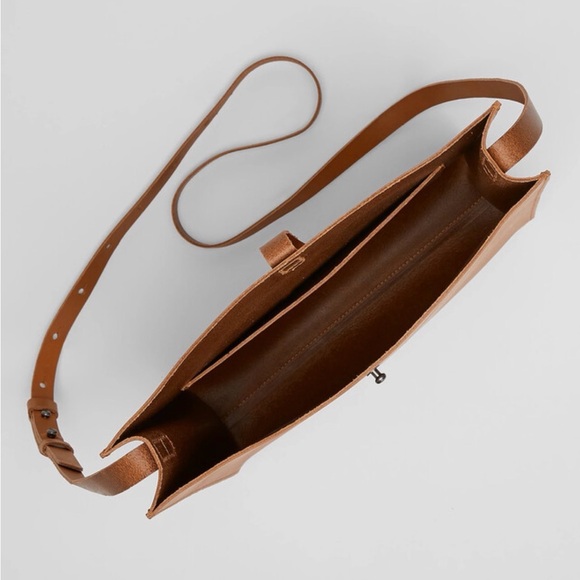 Eileen Fisher Vegetable Tanned Italian Leather Crossbody Tote Bag - Picture 3 of 15